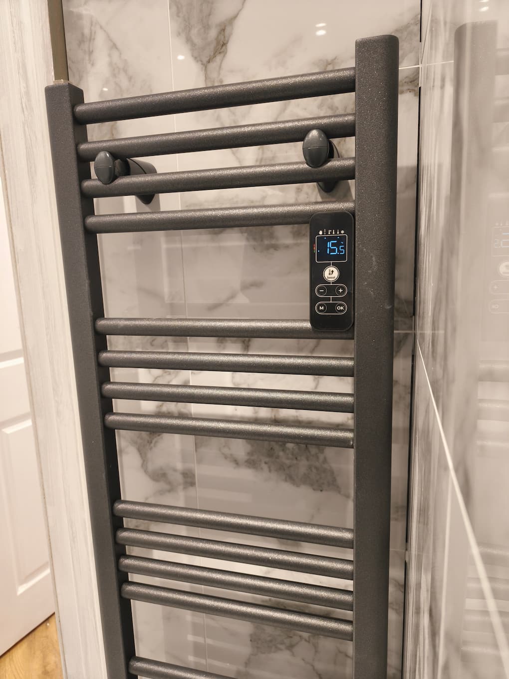 ARUM Wi-fi Electric Towel Radiators